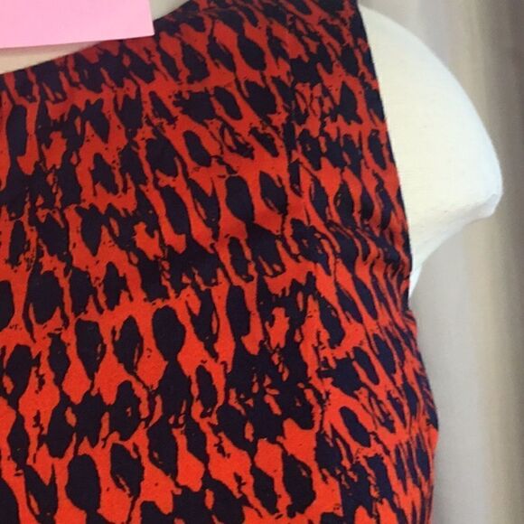 NWOT FRENCH CONNECTION Dress in black & red in size 2 - Picture 6 of 11